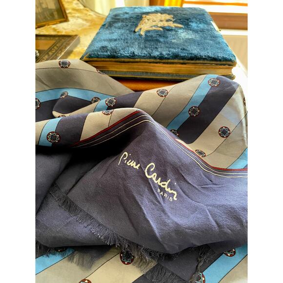 Vintage Pierre Cardin silk scarf - Picture 4 of 4